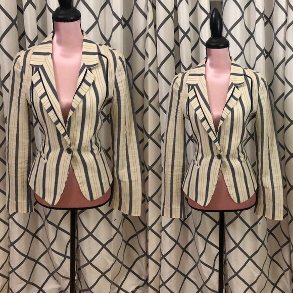 Blazer - Picture 1 of 6